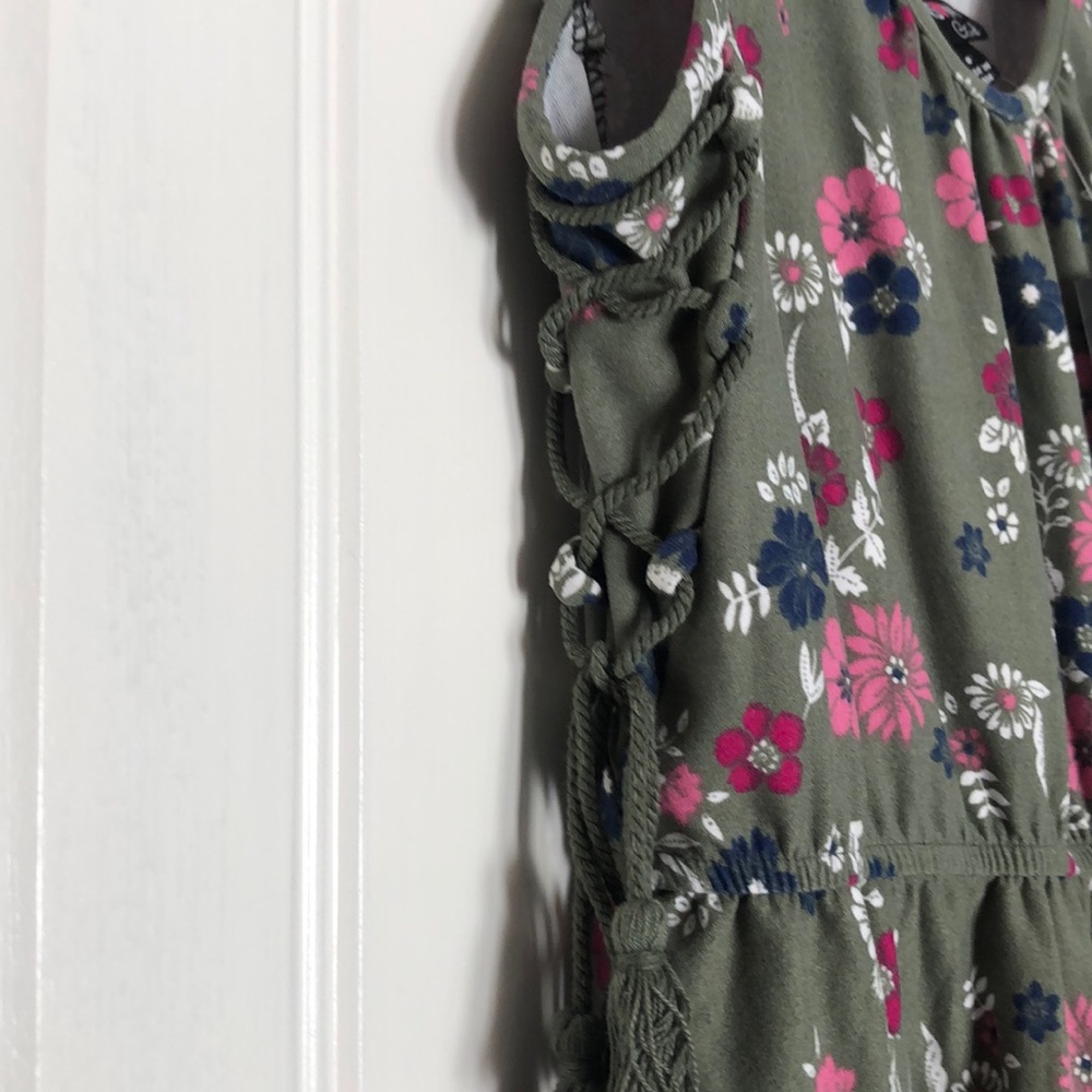 Dress - Picture 3 of 5